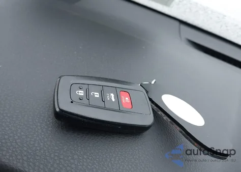 2020 Toyota Camry Xle Hybrid z USA, uszkodzony, nr VIN 4T1F31AK3LU543715